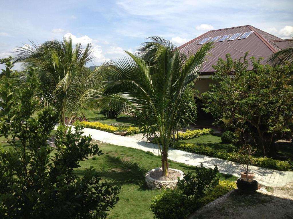 Moalboal Beach Resort Alcantara  Bagian luar foto