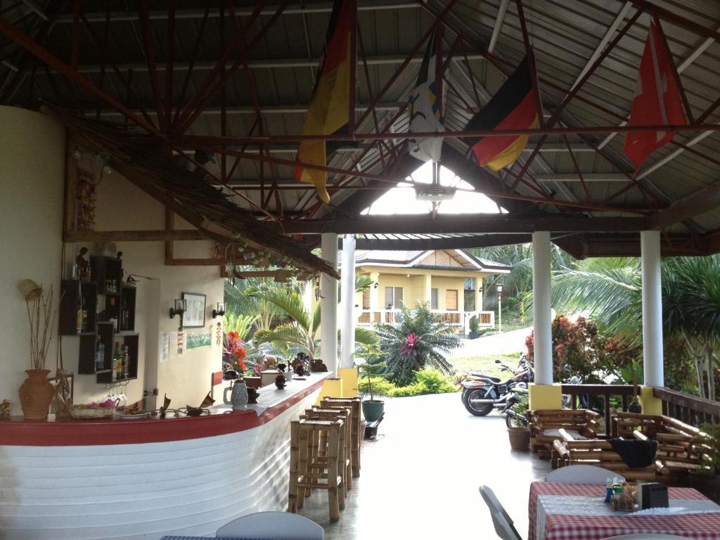 Moalboal Beach Resort Alcantara  Bagian luar foto