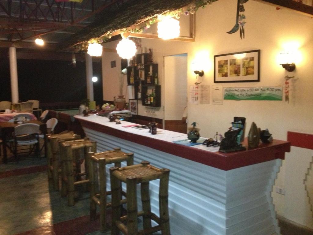 Moalboal Beach Resort Alcantara  Bagian luar foto