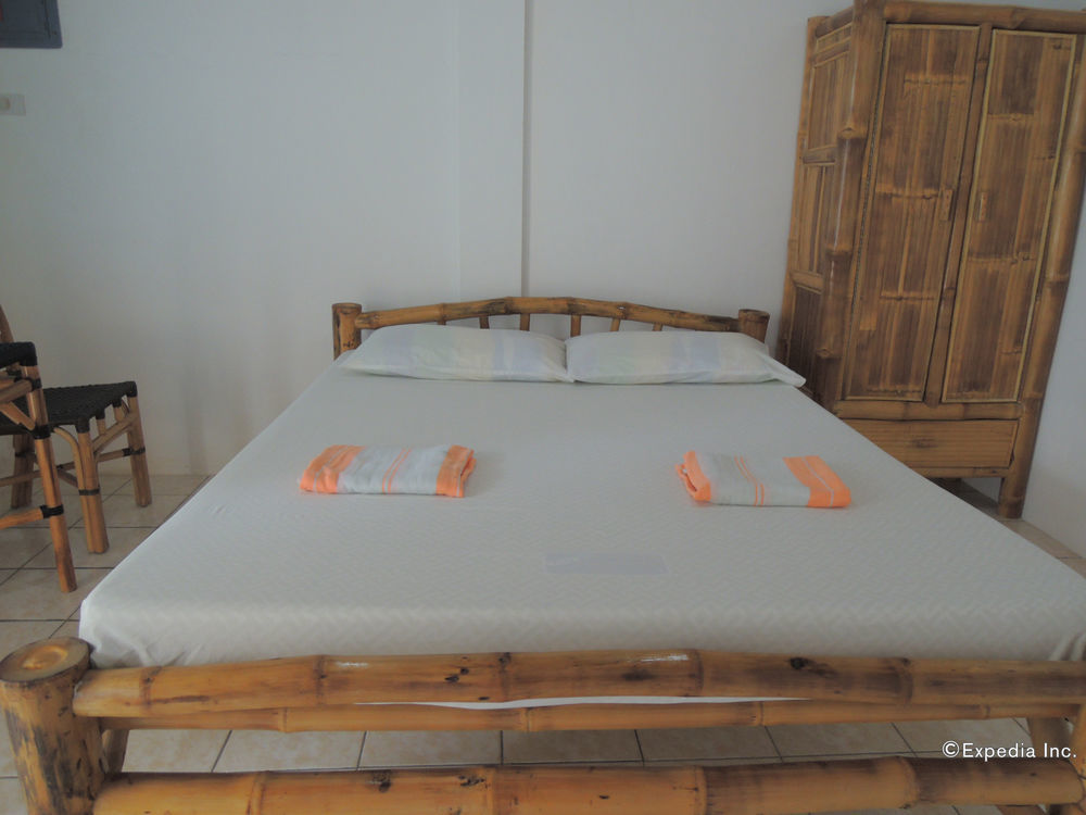 Moalboal Beach Resort Alcantara  Bagian luar foto