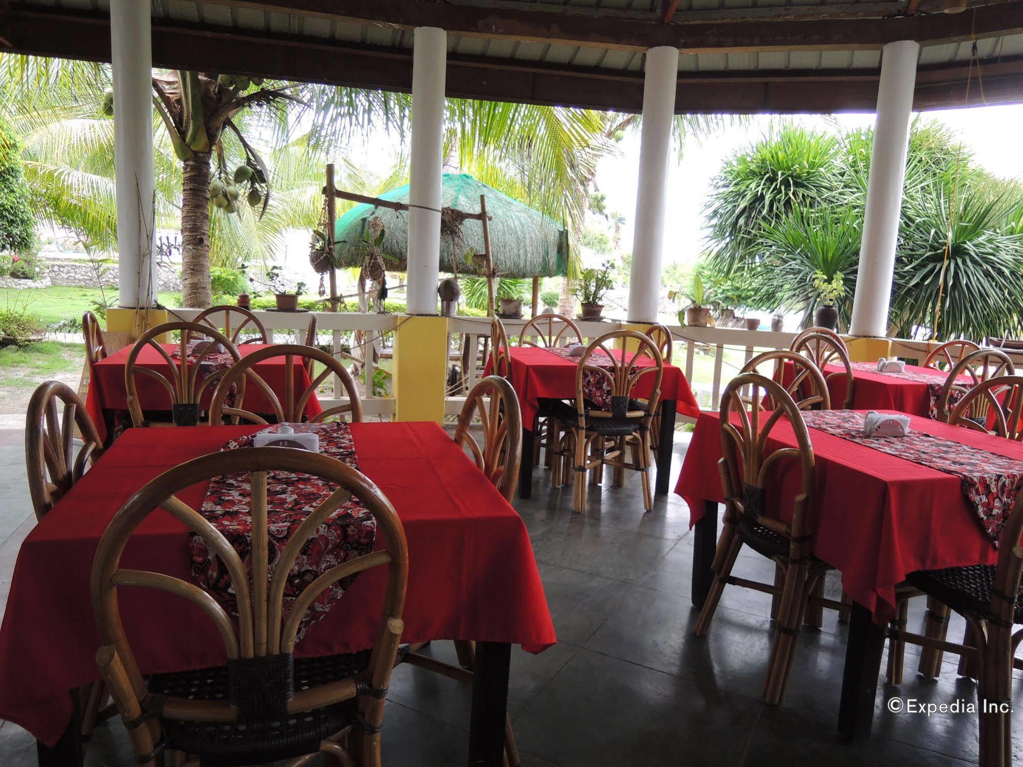 Moalboal Beach Resort Alcantara  Bagian luar foto
