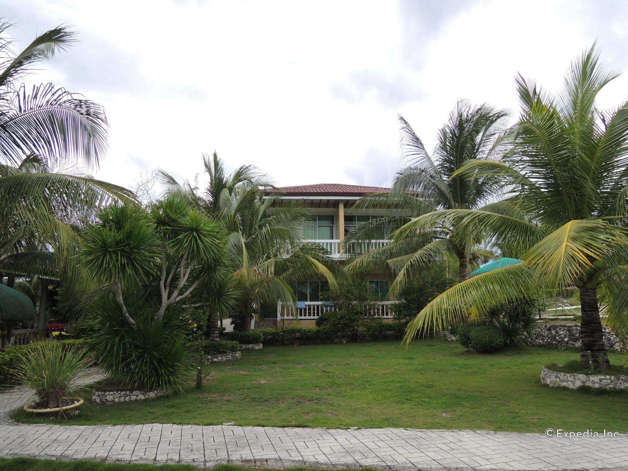 Moalboal Beach Resort Alcantara  Bagian luar foto