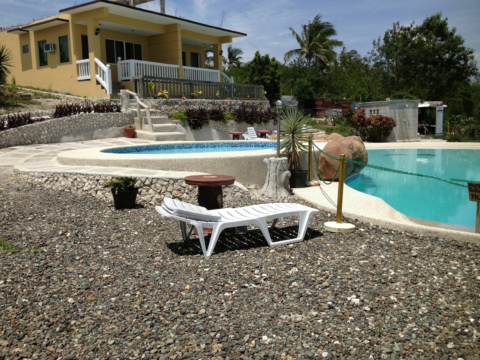 Moalboal Beach Resort Alcantara  Bagian luar foto